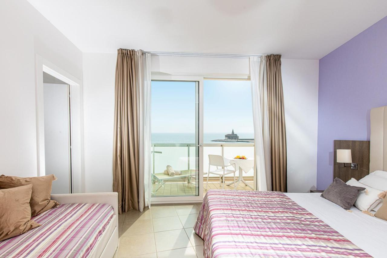 Hotel Karinzia กาออร์เล ภายนอก รูปภาพ
