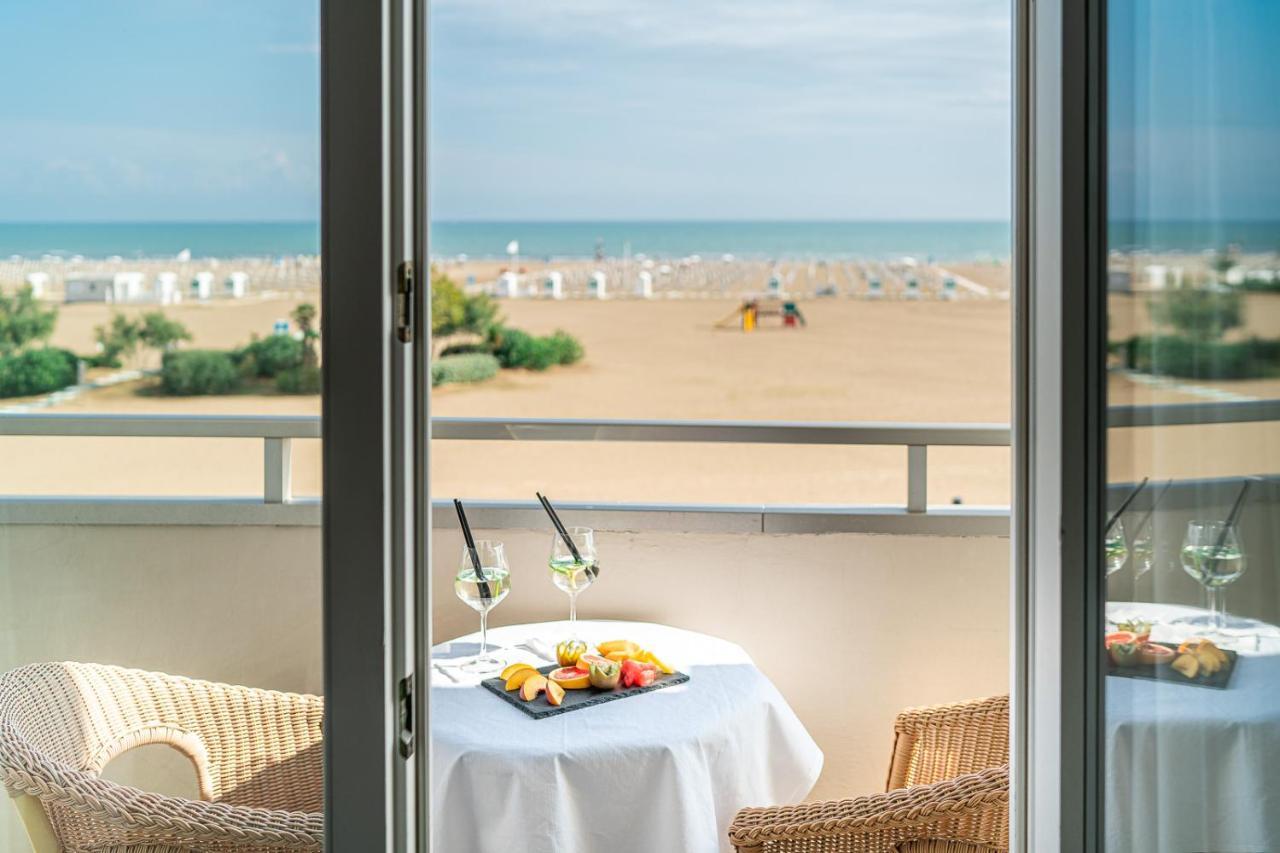Hotel Karinzia กาออร์เล ภายนอก รูปภาพ