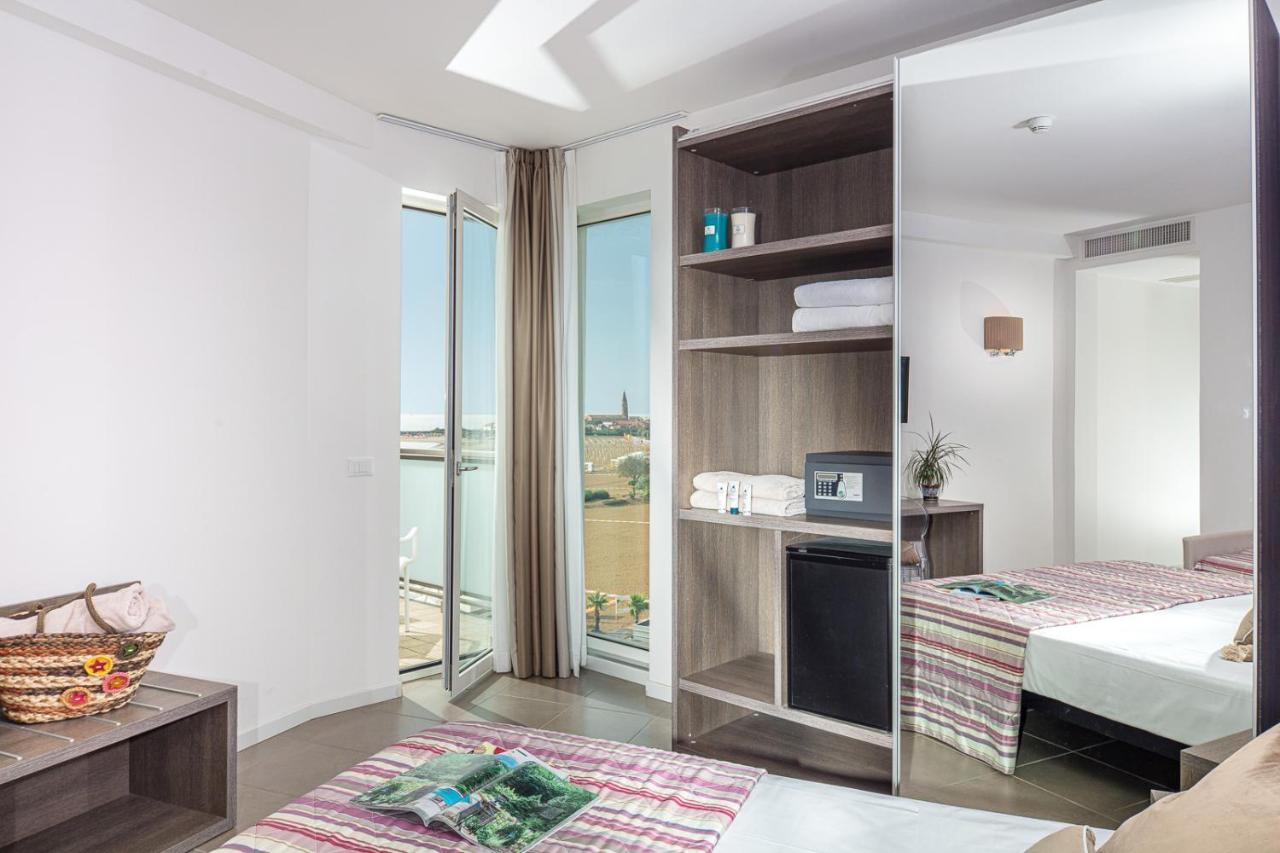 Hotel Karinzia กาออร์เล ภายนอก รูปภาพ