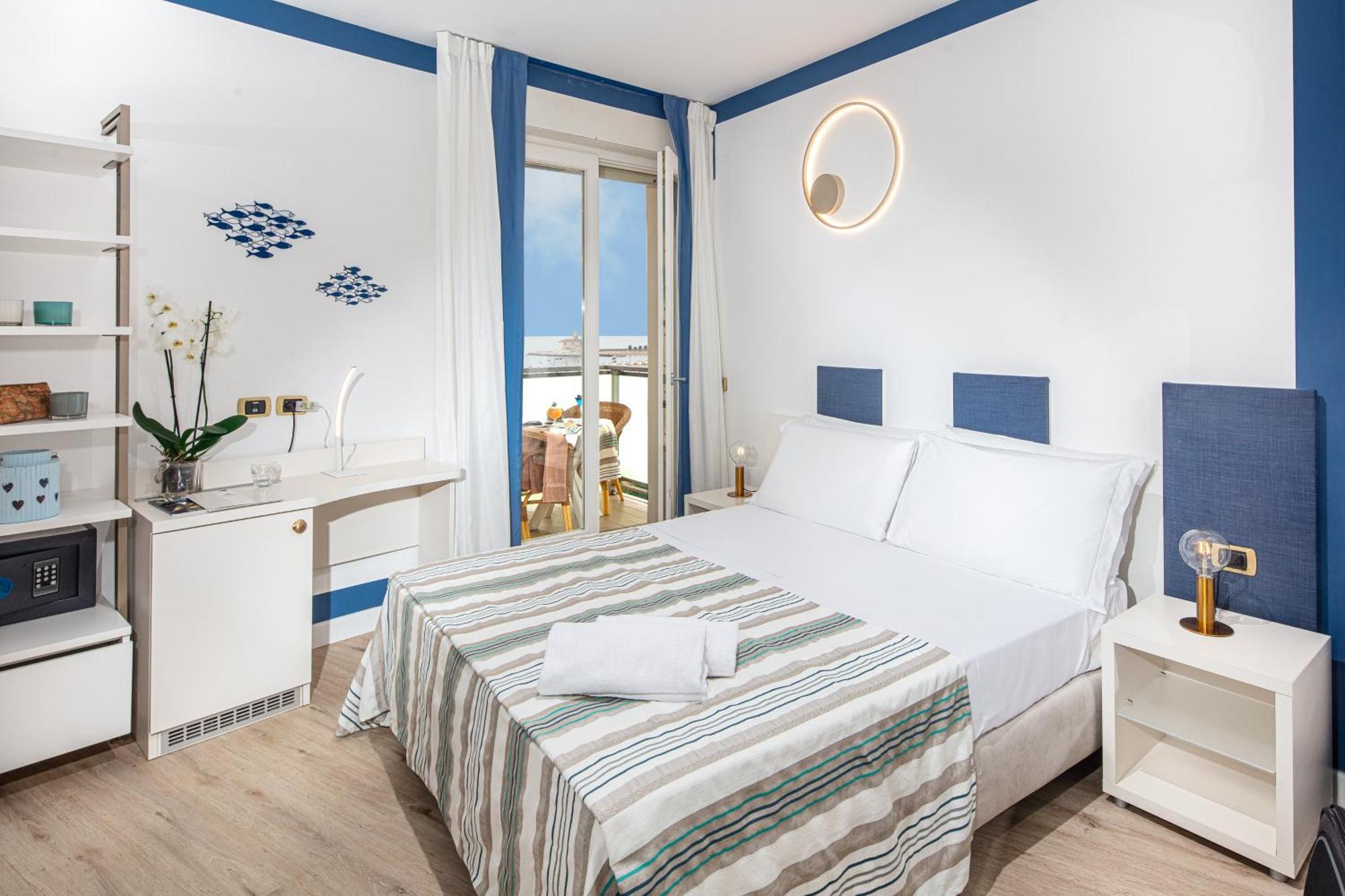 Hotel Karinzia กาออร์เล ภายนอก รูปภาพ